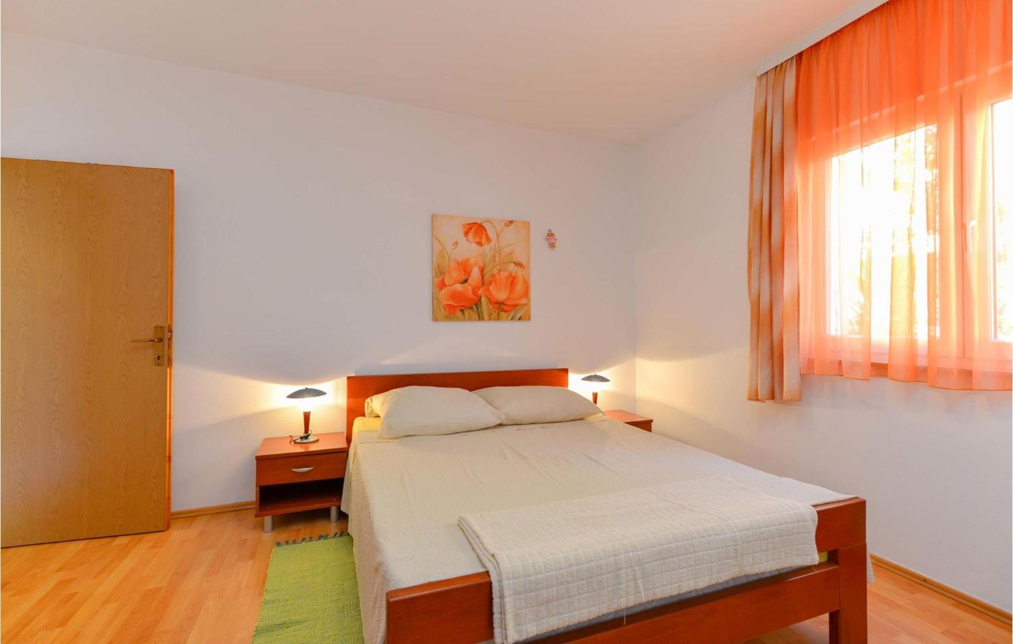 1 Bedroom Nice Apartment In Zadar Buitenkant foto